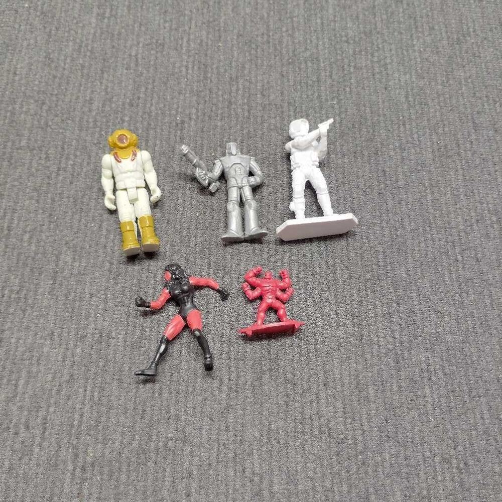 Vintage Action Figure Lot Sci Fi Military Robot Divers 5pc